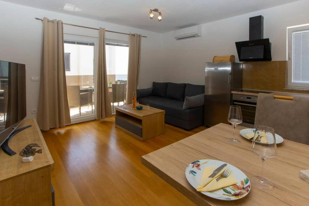 Apartments Vladimir #3 Макарська Екстер'єр фото